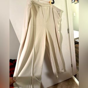Cream Dressy Sweatpants- Size 2X
